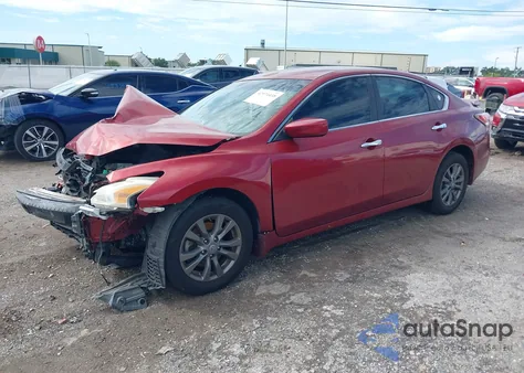 2015 Nissan Altima 2.5 S z USA, uszkodzony, nr VIN 1N4AL3AP9FC247586